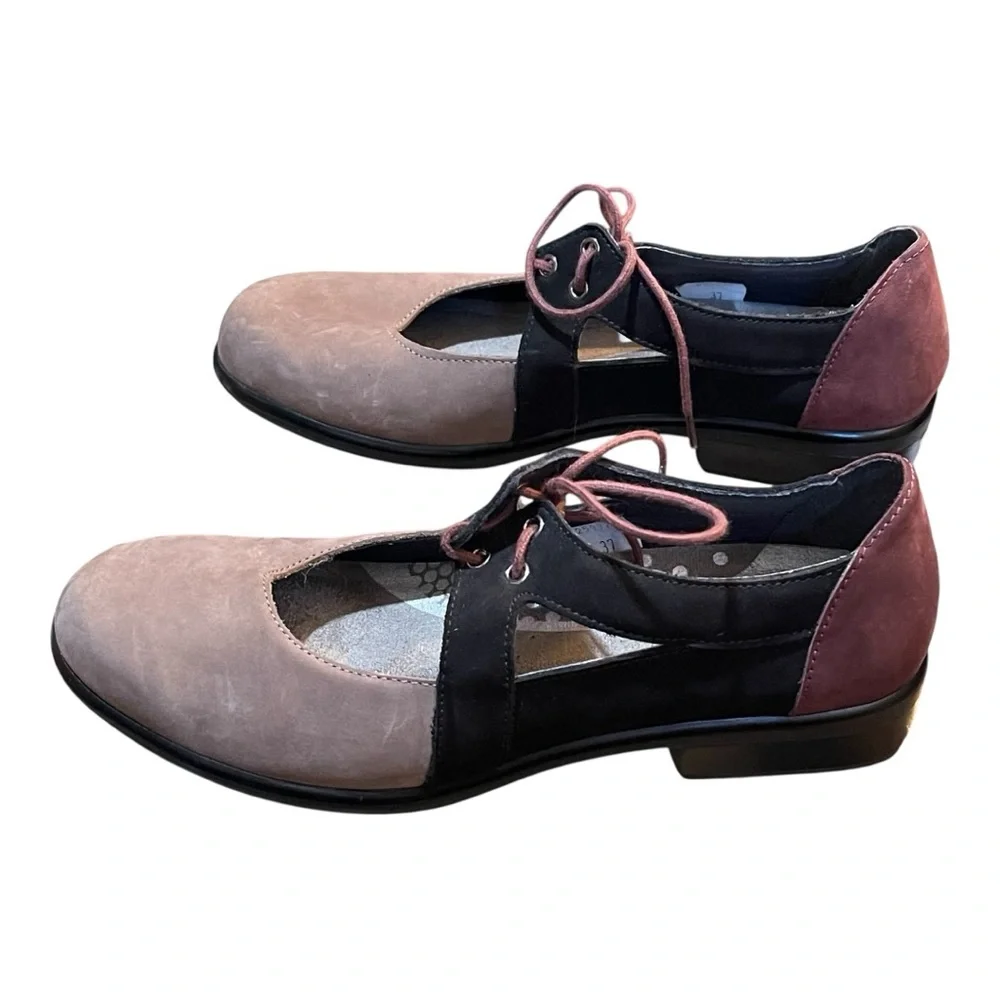 Naot Mary Jane Alisio Two Tone Lace Up Nubuck Suede Shoes. 37‎ / US 6-6.5